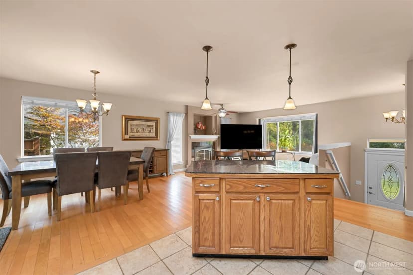 Property photo for 333 Lakeside Drive, Sedro Woolley photo 5