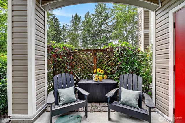 Property photo for 10709 Valley View Road #c103, Bothell photo 4
