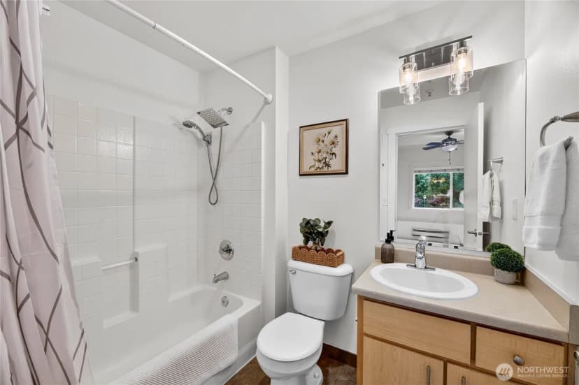 Property photo for 10709 Valley View Road #c103, Bothell photo 13