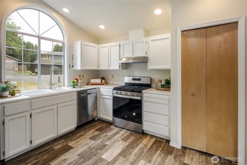 Property photo for 6811 Shady Grove Place, Arlington photo 14