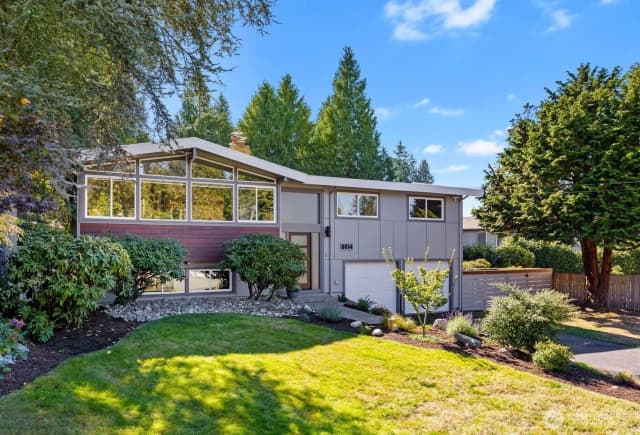Property photo for 8614 193rd Place Sw, Edmonds
