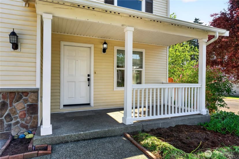 Property photo for 1708 201st Street Ct E, Spanaway photo 3