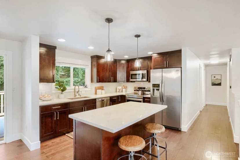 Property photo for 13832 125th Avenue Ne, Kirkland photo 10