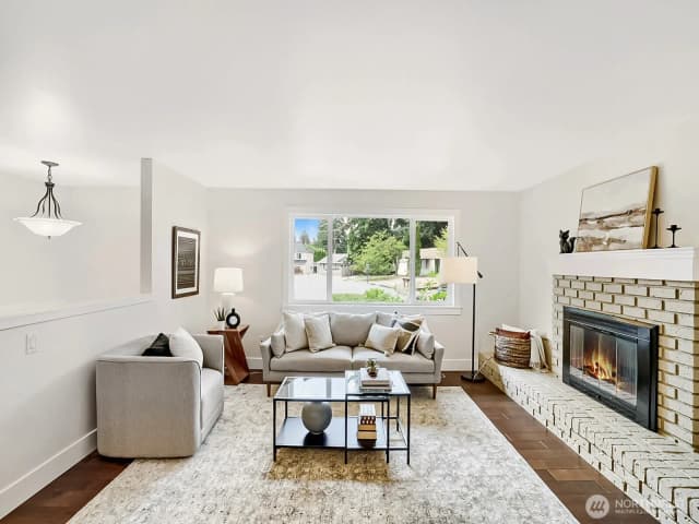 Property photo for 13832 125th Avenue Ne, Kirkland photo 5