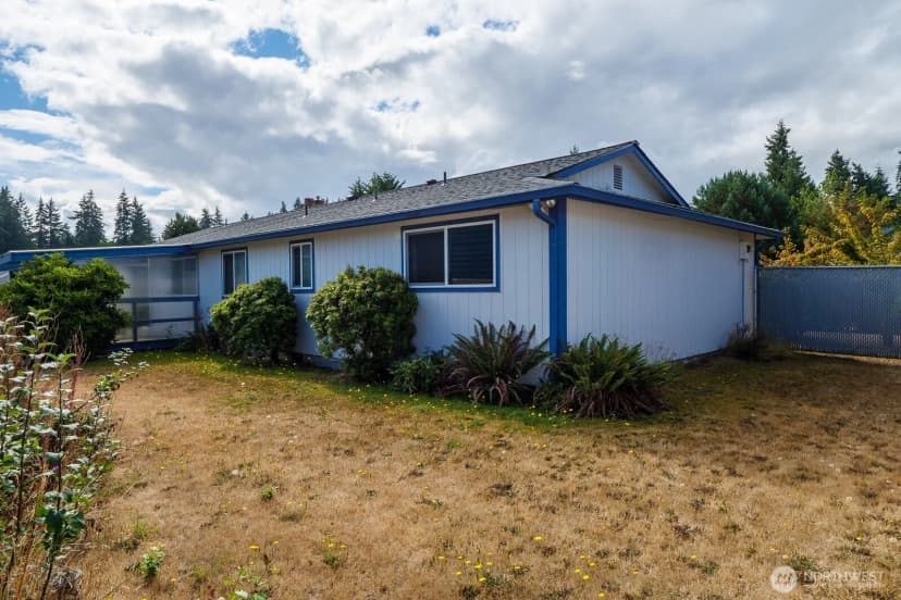 Property photo for 2205 W 14th St, Port Angeles photo 27