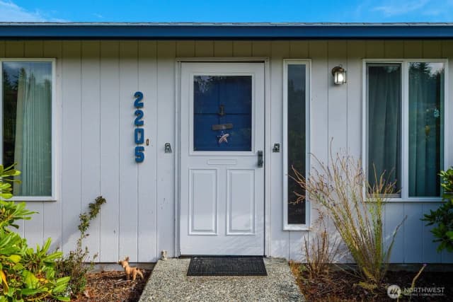Property photo for 2205 W 14th St, Port Angeles photo 3