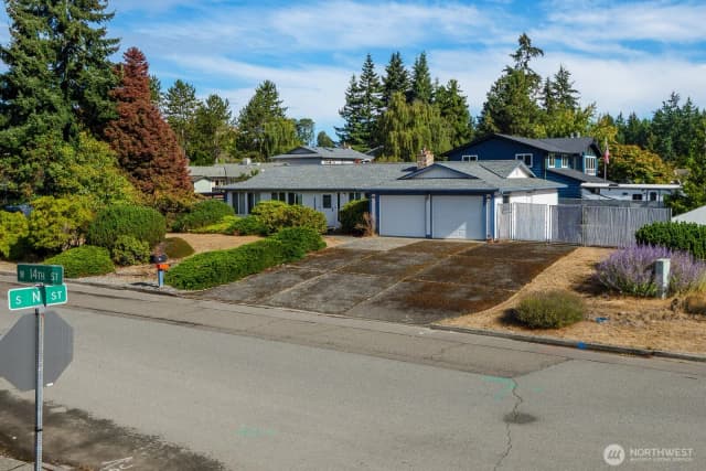 Property photo for 2205 W 14th St, Port Angeles photo 2