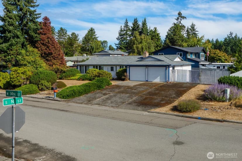 Property photo for 2205 W 14th St, Port Angeles photo 2