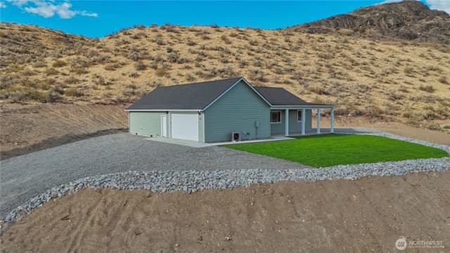 Property photo for 20 Pats Lane, Omak