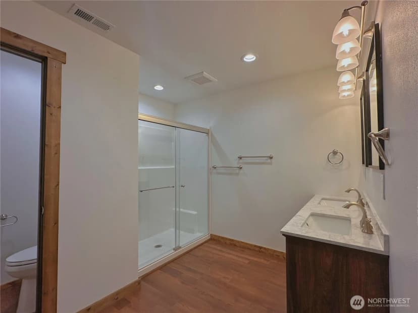 Property photo for 20 Pats Lane, Omak photo 21