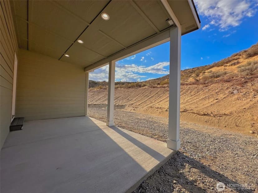 Property photo for 20 Pats Lane, Omak photo 34