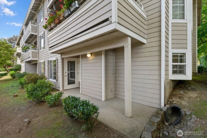 Property photo for 14007 Ne 181st Street #b101, Woodinville photo 26