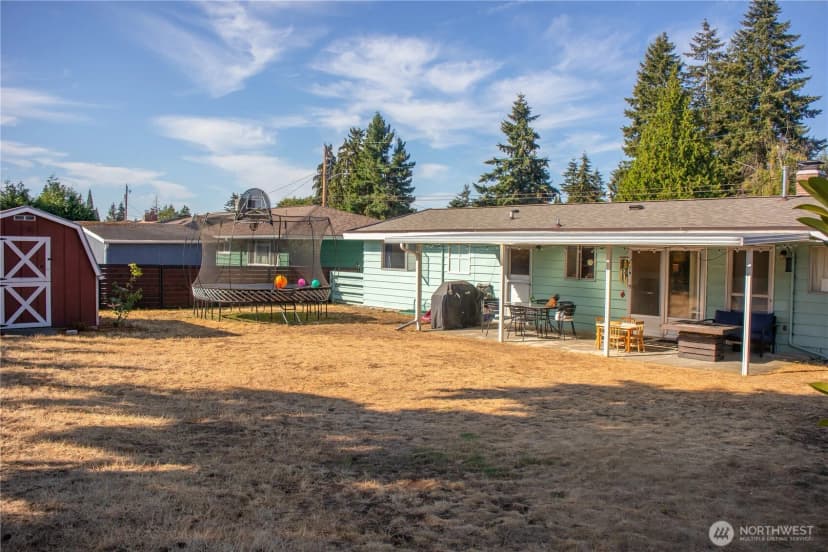 Property photo for 650 Jefferson Avenue Ne, Renton photo 15