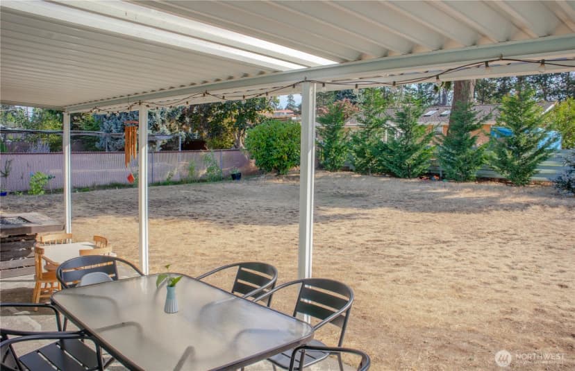Property photo for 650 Jefferson Avenue Ne, Renton photo 12