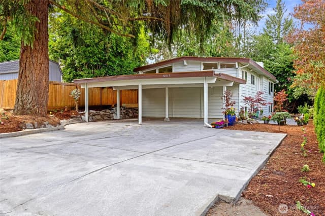 Property photo for 10017 12th Avenue Ne, Seattle