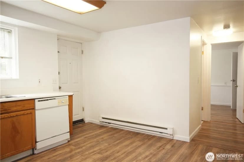 Property photo for 2413 Sw Graham Street, Seattle photo 4