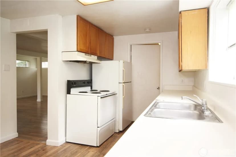Property photo for 2413 Sw Graham Street, Seattle photo 6