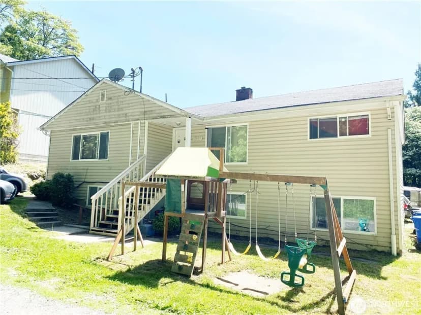 Property photo for 2413 Sw Graham Street, Seattle photo 10