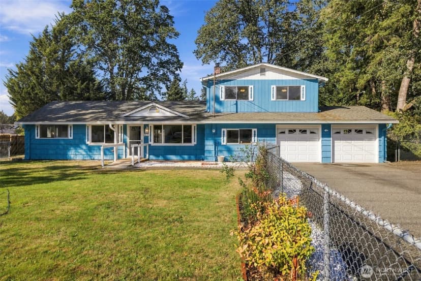 Property photo for 8419 Washington Boulevard Sw, Lakewood