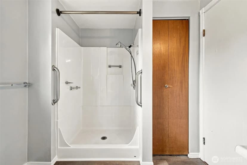 Property photo for 8419 Washington Boulevard Sw, Lakewood photo 15