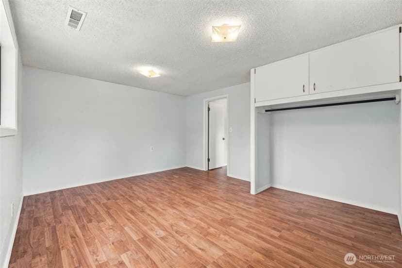 Property photo for 8419 Washington Boulevard Sw, Lakewood photo 11