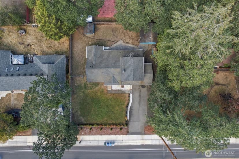 Property photo for 8419 Washington Boulevard Sw, Lakewood photo 3