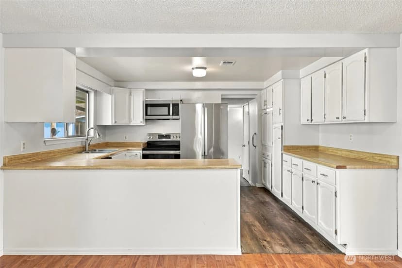Property photo for 8419 Washington Boulevard Sw, Lakewood photo 19