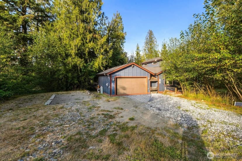 Property photo for 23408 253rd Avenue Se, Maple Valley photo 2