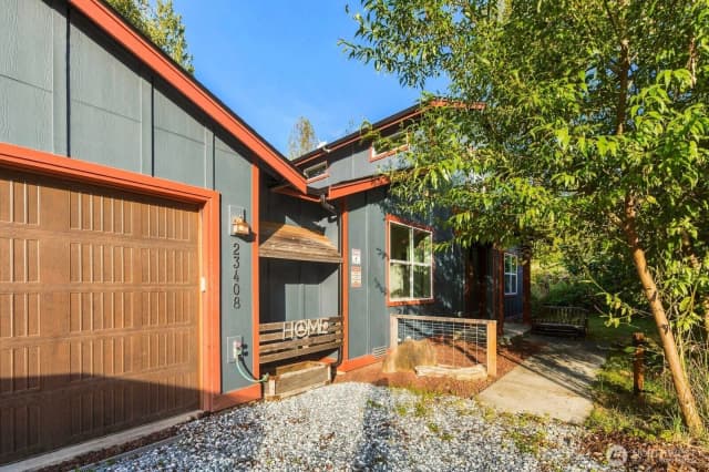 Property photo for 23408 253rd Avenue Se, Maple Valley photo 3