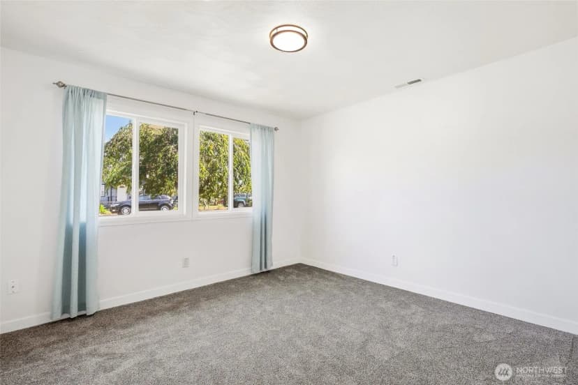 Property photo for 381 N Cascade Street, Buckley photo 23