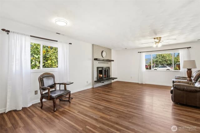 Property photo for 381 N Cascade Street, Buckley photo 4