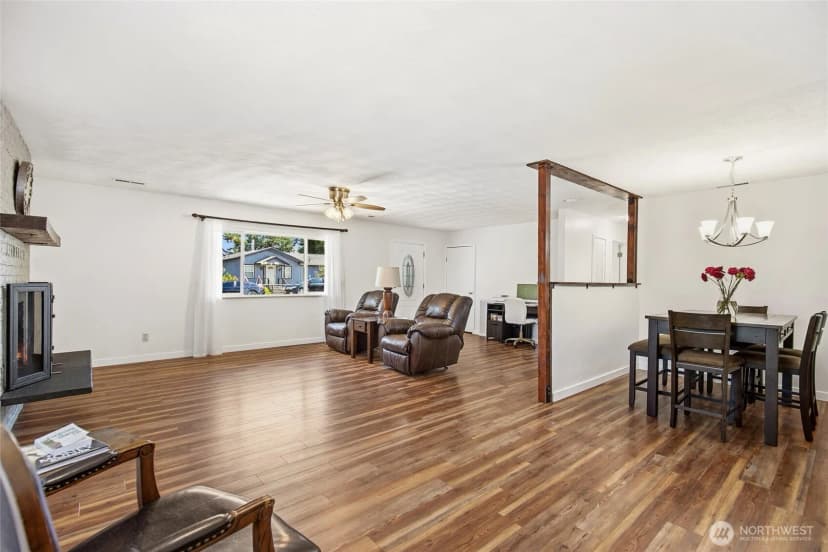 Property photo for 381 N Cascade Street, Buckley photo 9