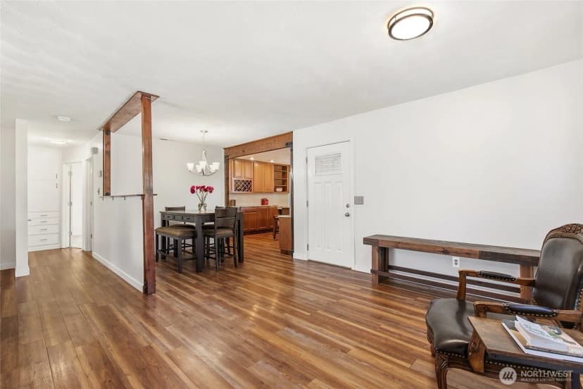 Property photo for 381 N Cascade Street, Buckley photo 10