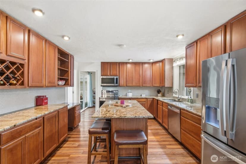 Property photo for 381 N Cascade Street, Buckley photo 13