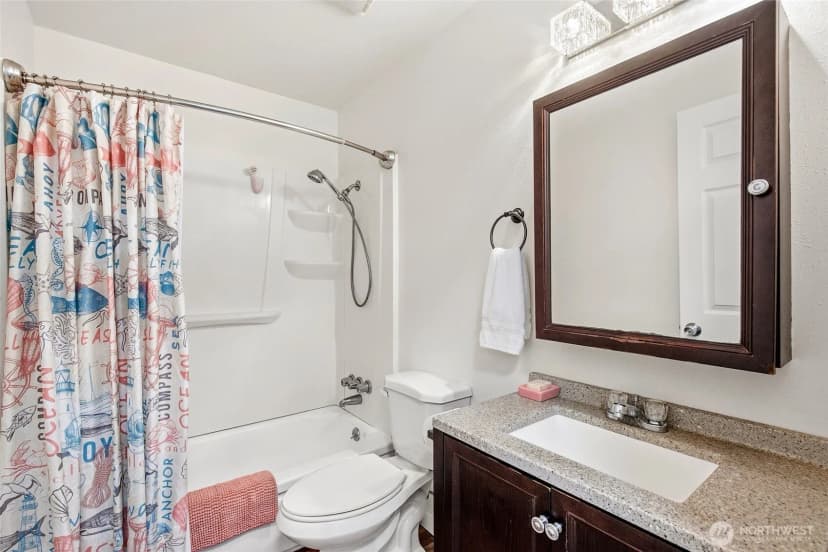 Property photo for 381 N Cascade Street, Buckley photo 22