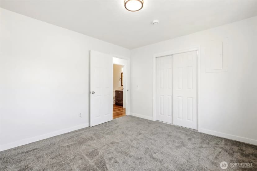 Property photo for 381 N Cascade Street, Buckley photo 25