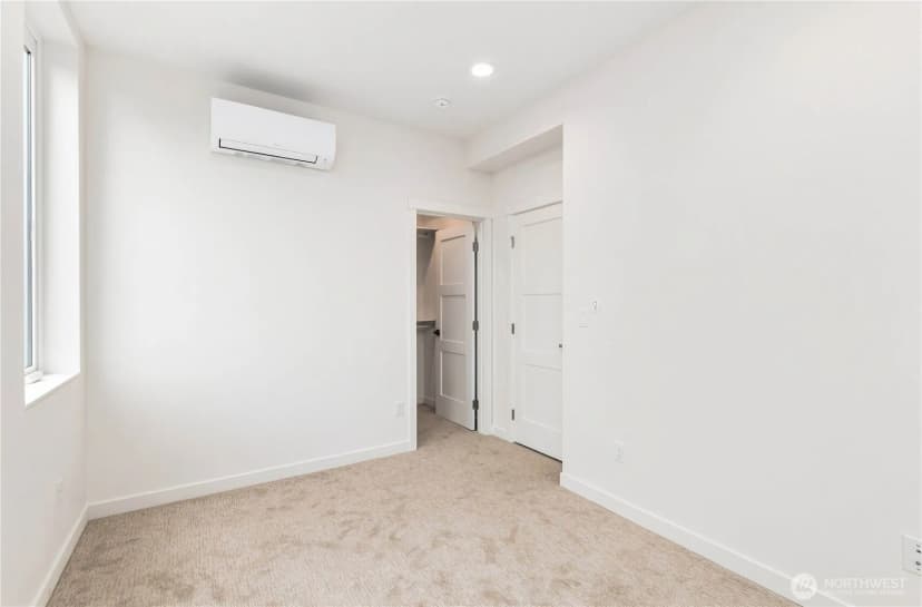 Property photo for 2334 Franklin Avenue E #e, Seattle photo 14