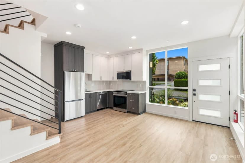 Property photo for 2334 Franklin Avenue E #e, Seattle photo 7