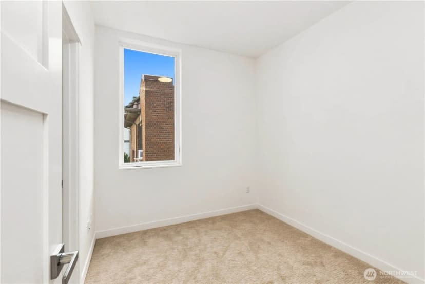 Property photo for 2334 Franklin Avenue E #e, Seattle photo 27