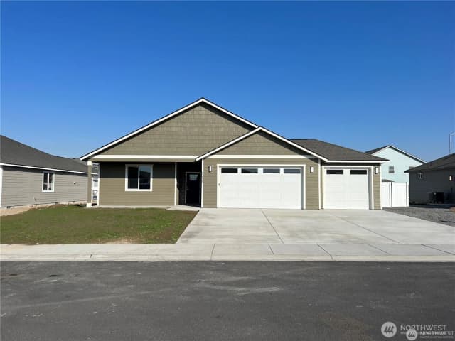 Property photo for 1011 6th Ave Ne, Ephrata