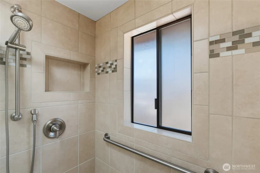 Property photo for 1524 N James St, Tacoma photo 13
