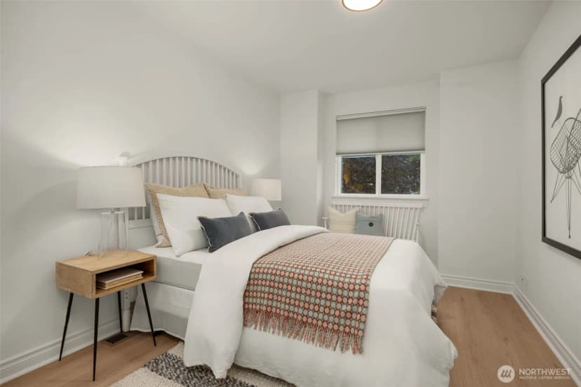 Property photo for 1102 Bellevue Way Se #2, Bellevue photo 17