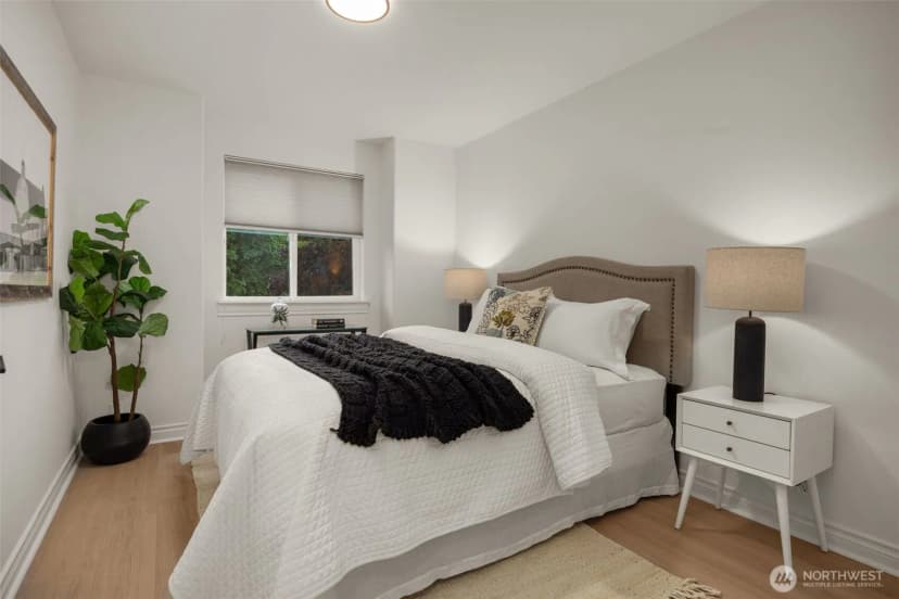 Property photo for 1102 Bellevue Way Se #2, Bellevue photo 16