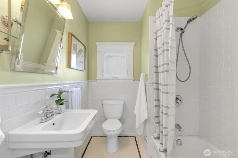 Property photo for 338 29th Avenue, Seattle photo 22