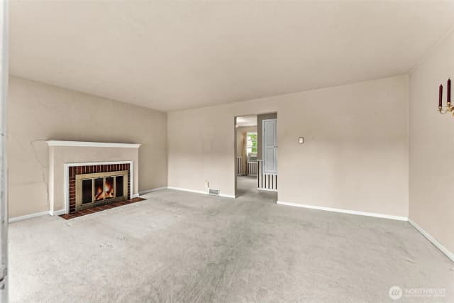 Property photo for 10454 2nd Avenue S, Seattle photo 2