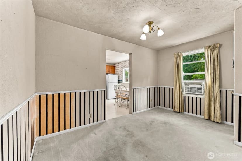 Property photo for 10454 2nd Avenue S, Seattle photo 6