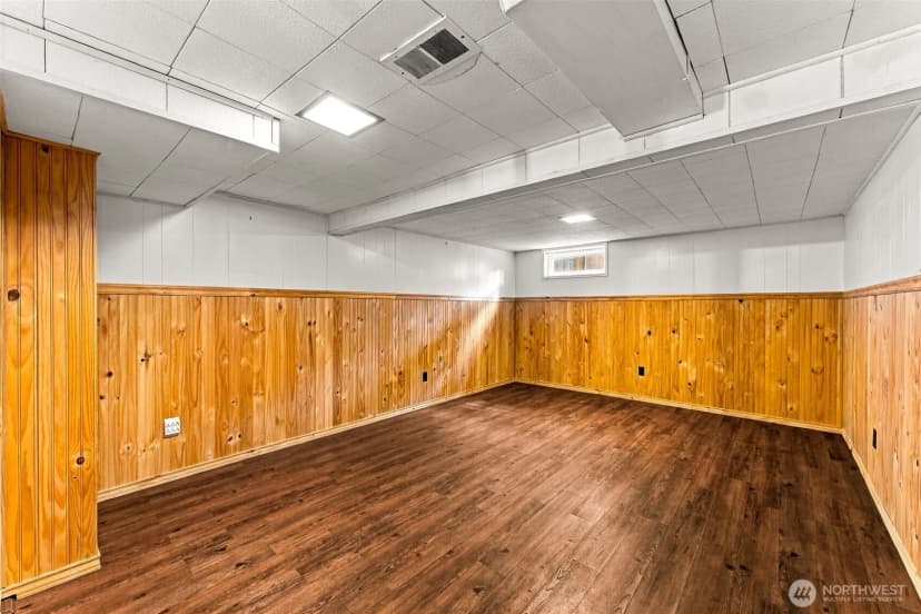 Property photo for 10454 2nd Avenue S, Seattle photo 18