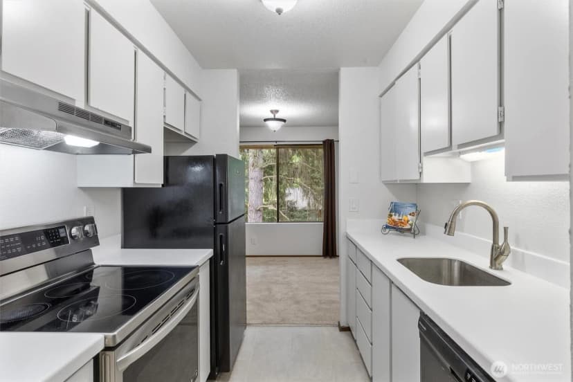 Property photo for 16200 Ne 12th Court #d59, Bellevue photo 5