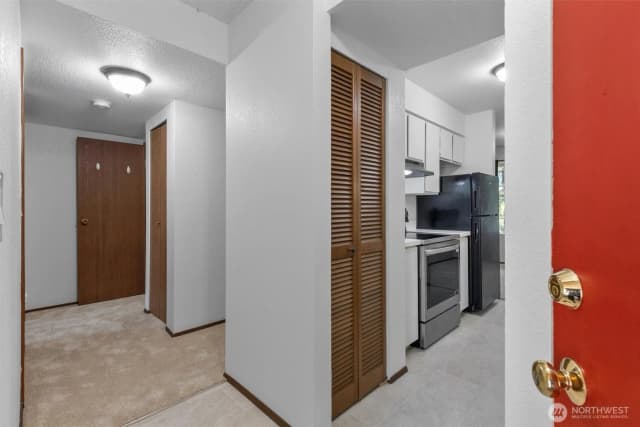 Property photo for 16200 Ne 12th Court #d59, Bellevue photo 3