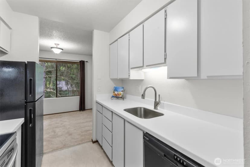 Property photo for 16200 Ne 12th Court #d59, Bellevue photo 7